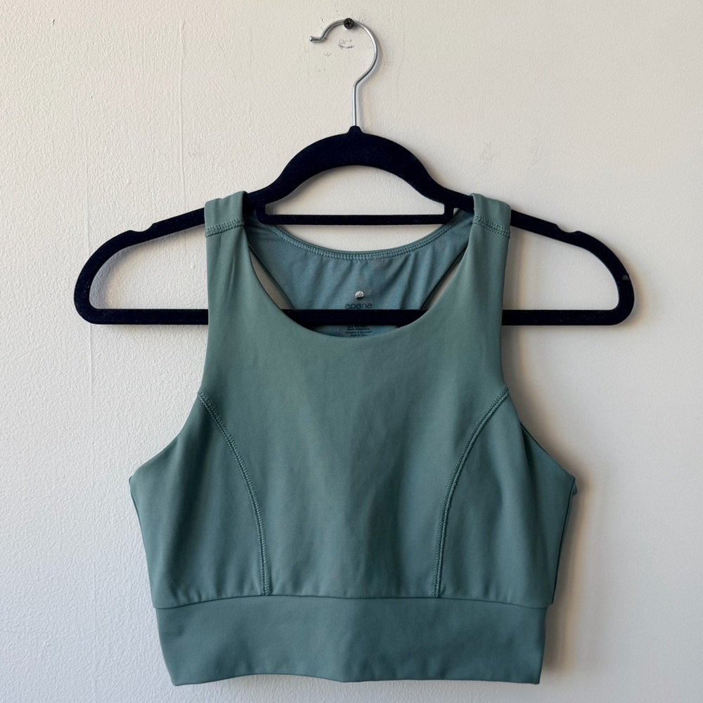Alana Athletic Top Built-In Bra with Padding